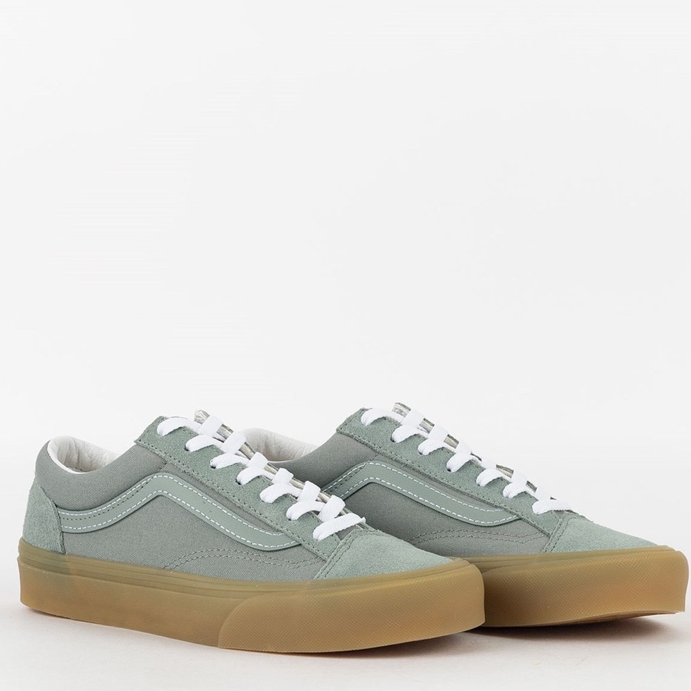 NWT Vans